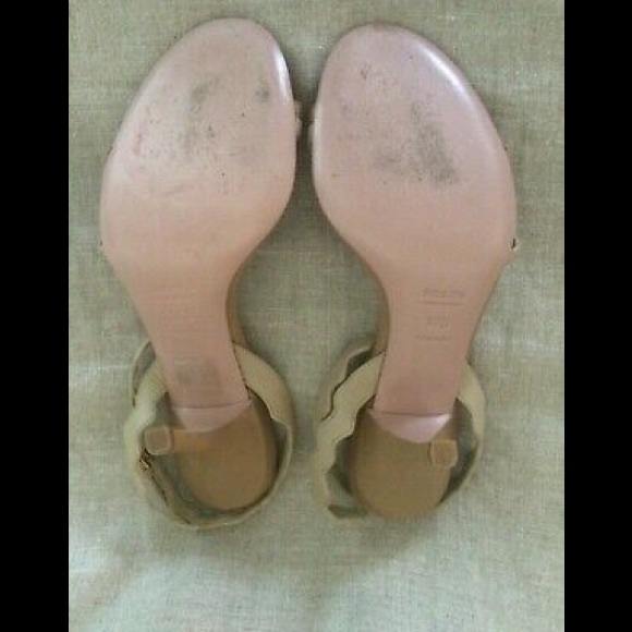 Prada Scalloped Sandals Tan Leather Ankle Strap - Picture 6 of 8